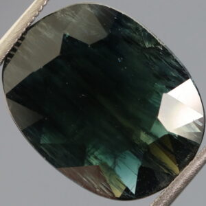 Heated only! 7.98ct blue-green Sapphire