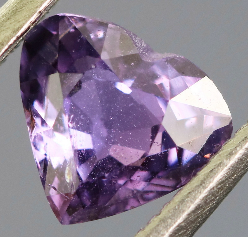 Lovely .92ct UNHEATED blue violet Sapphire