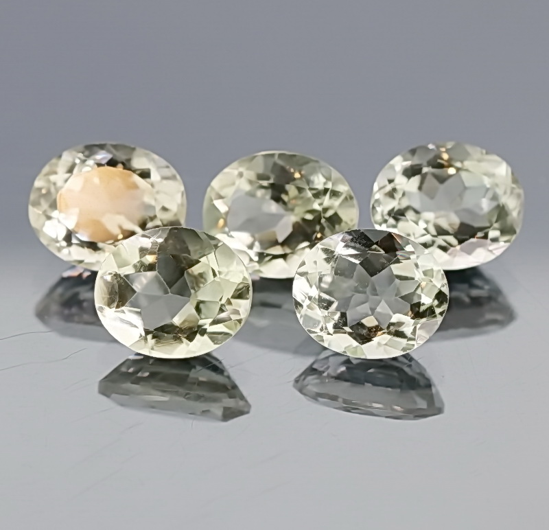 Brilliant 17.03ct natural platinum green Amethyst set