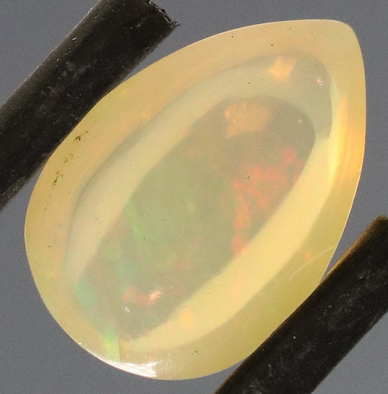 Gorgeous red and orange flashing 1.62ct Jelly Opal