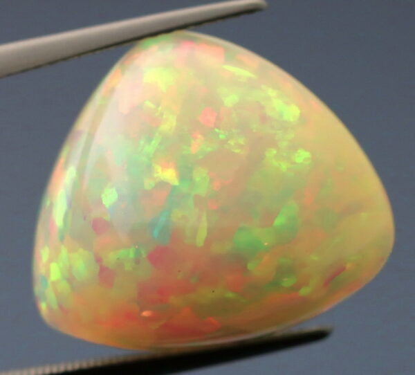 Remarkable! AAA 18.20ct patchwork patterned Welo Opal