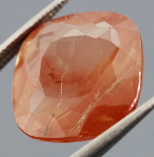 Awesome 9.15ct color shifting peach and green Andesine