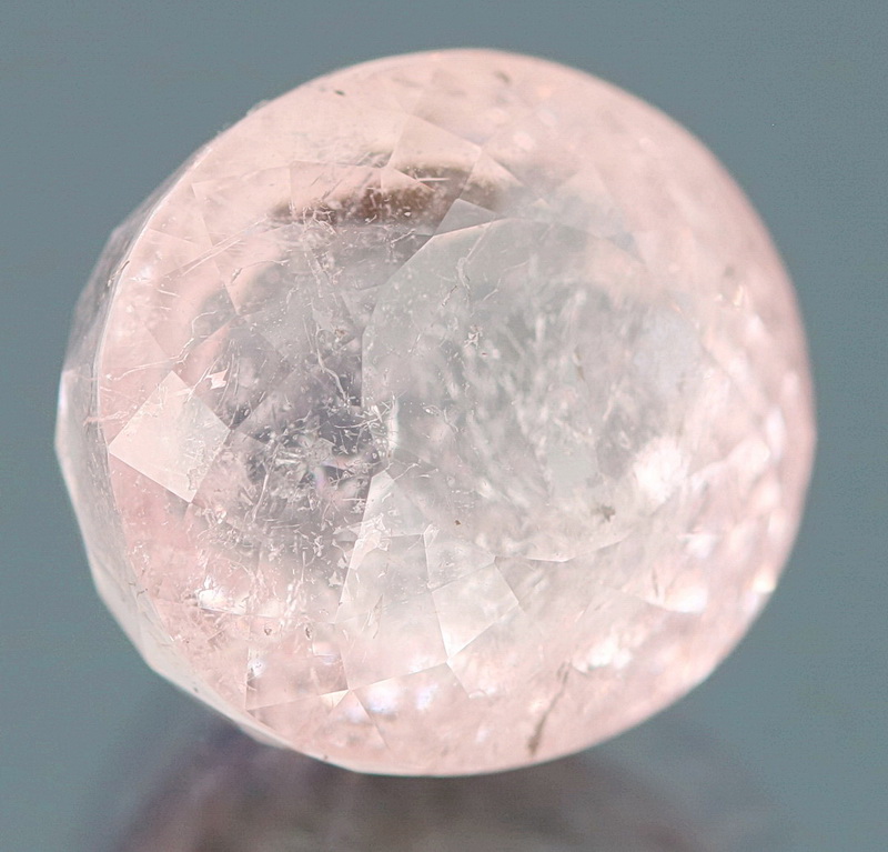 Simply gorgeous 13.86ct UNHEATED whisper pink Morganite