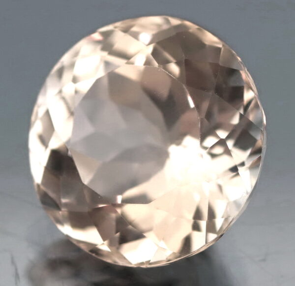 Untreated 12.13ct 14mm champagne Topaz