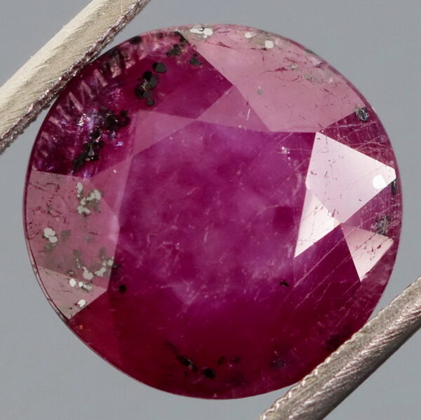 Rich color UNHEATED 7.13ct Winza Ruby