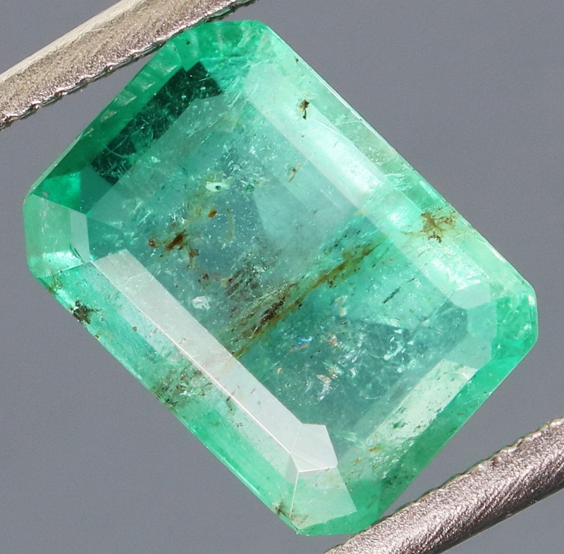 Glowing! 1.78ct Colombian Emerald