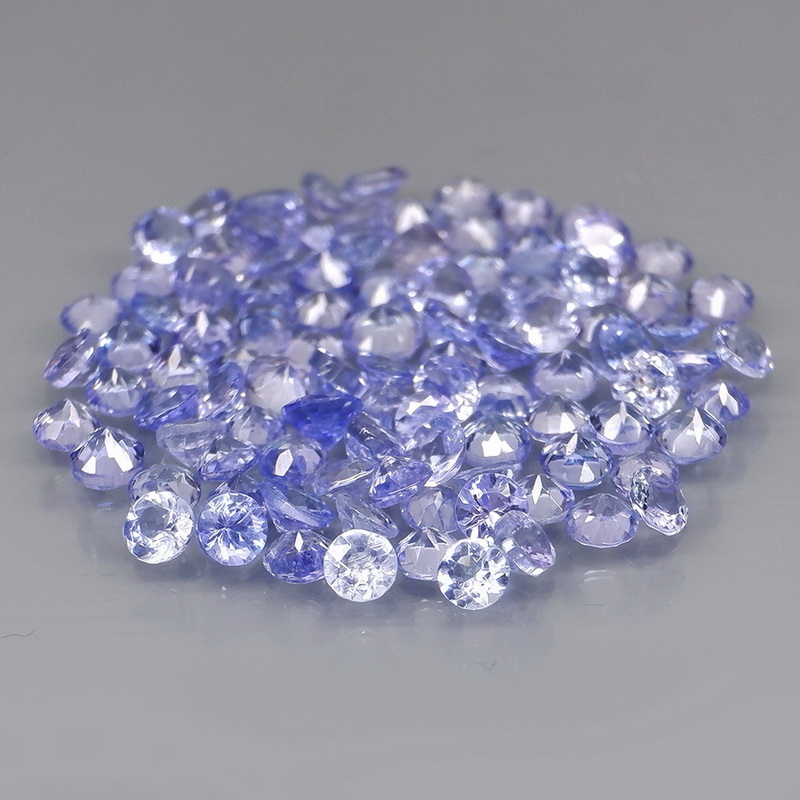 Glittering 3.79ct bright blue violet Tanzanite set