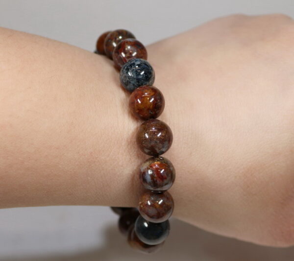 Fashionable 199ct natural Pietersite bead bracelet