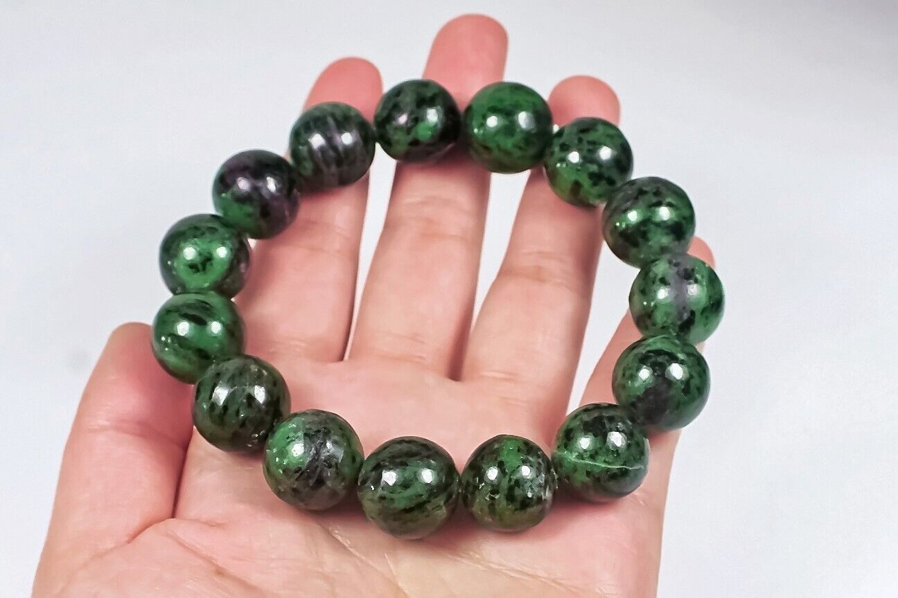 Stunning! 432ct natural Ruby in Zoisite beaded bracelet