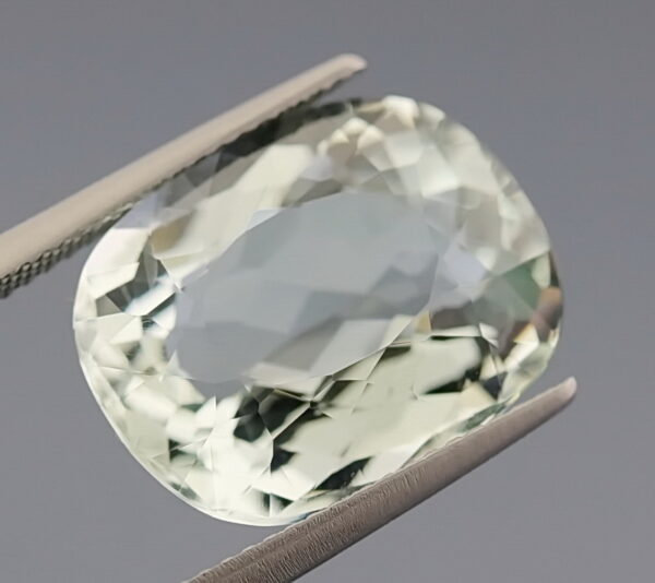 Tremendous 10.70ct unheated pale green Orthoclase