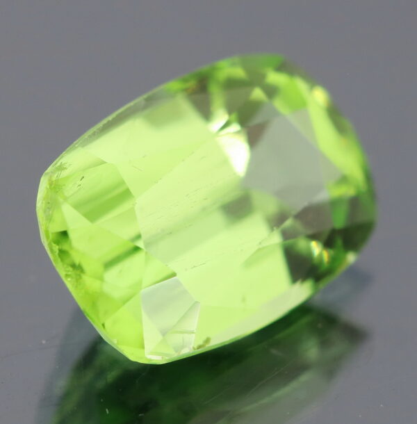 Premium 6.38ct spring green Peridot