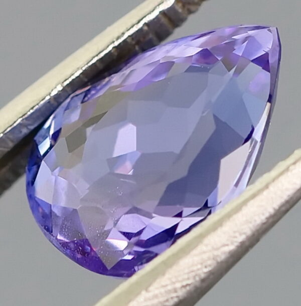 Gorgeous 1.21ct top blue violet Tanzanite