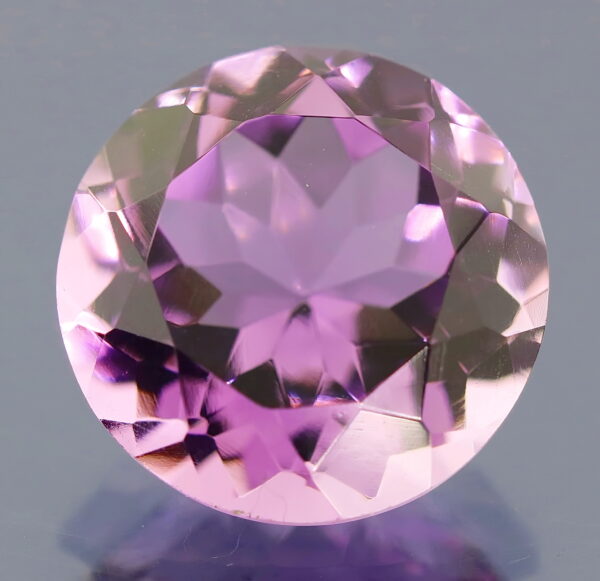 Bright violet 7.25ct Bolivian Amethyst