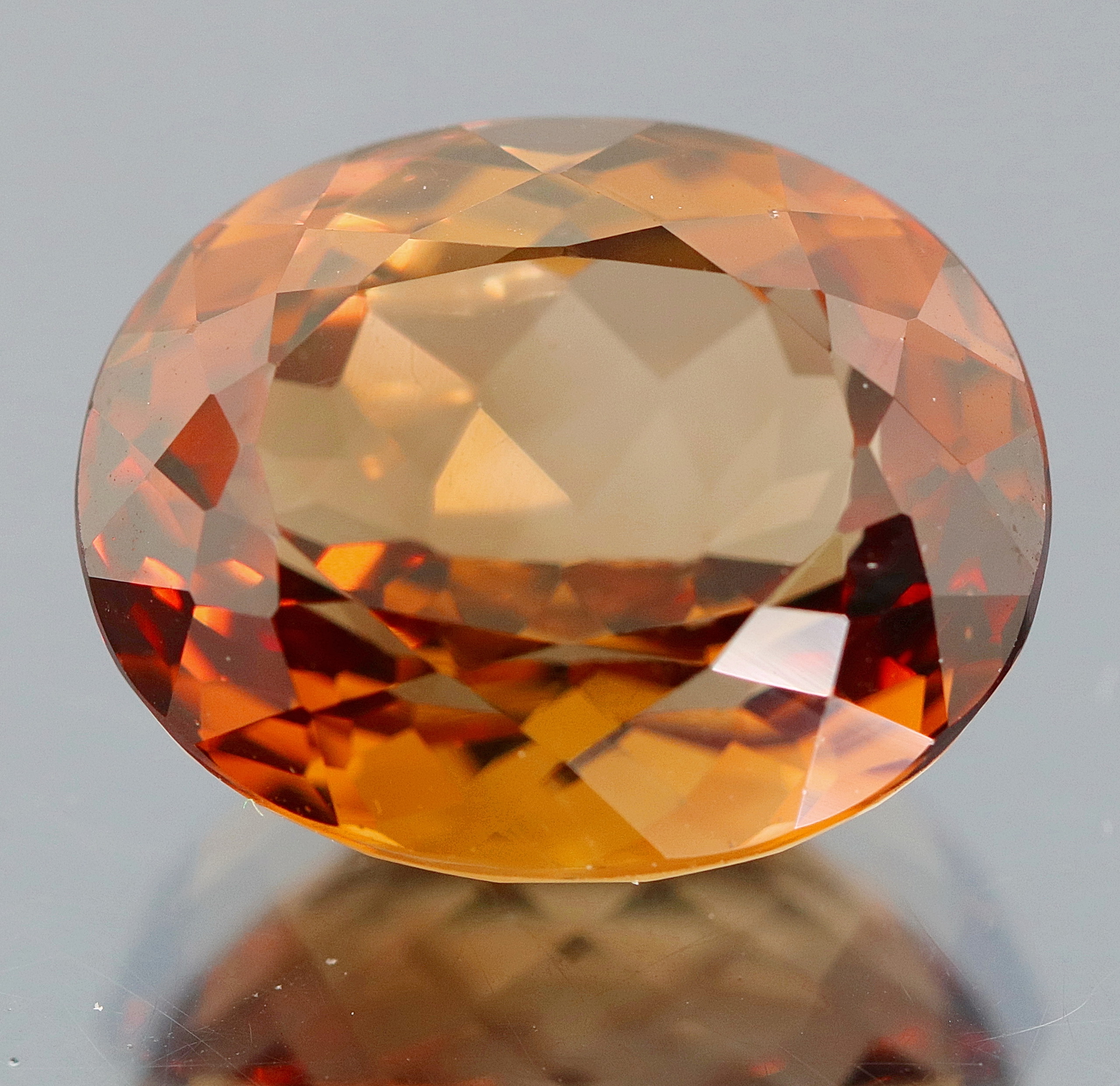 Sparkle factory! 13.86ct red amber Imperial Topaz