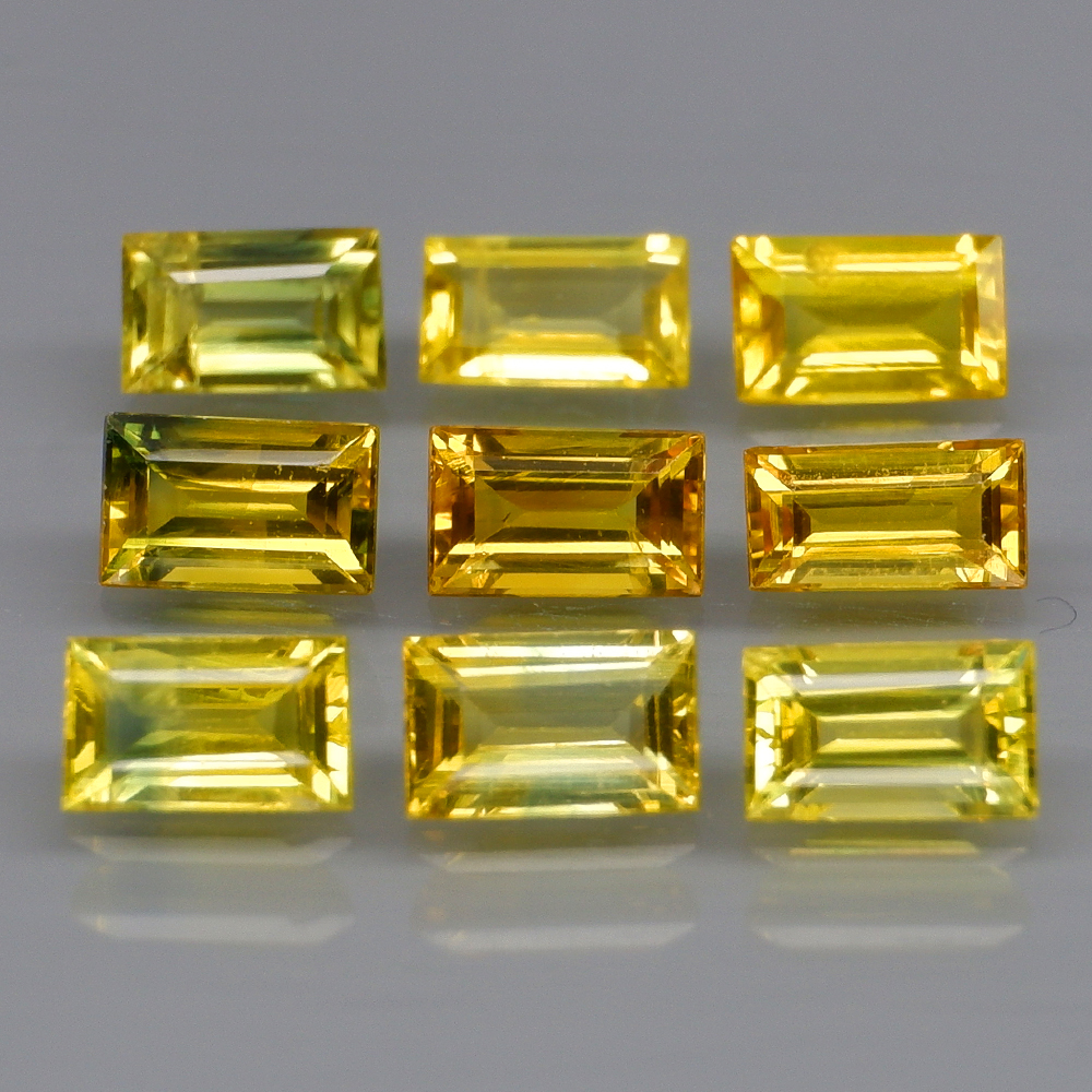 Glittering 3.43ct set of golden Sapphires