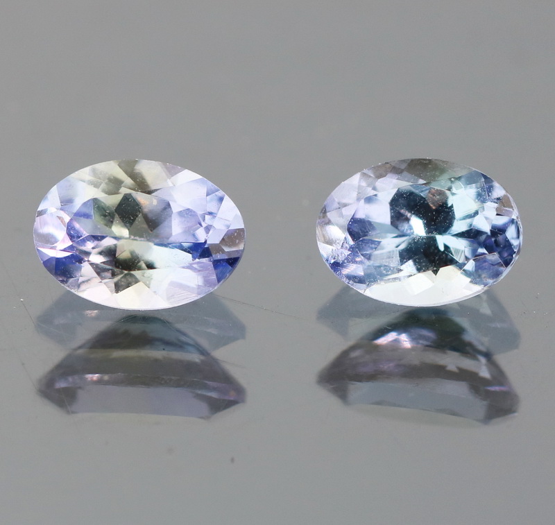 Gorgeous blue violet 1.64ct Tanzanite pair