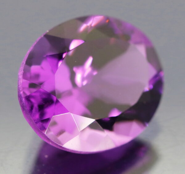 Heavy glittering 4.42ct unheated violet VS Amethyst