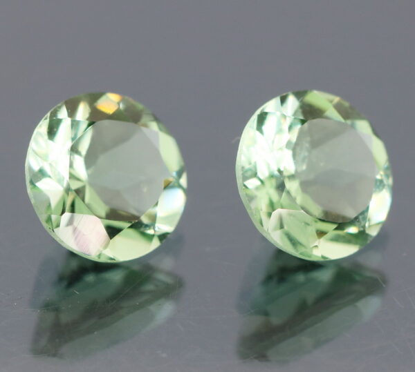 Glittering green 2.97ct 8mm Amethyst pair