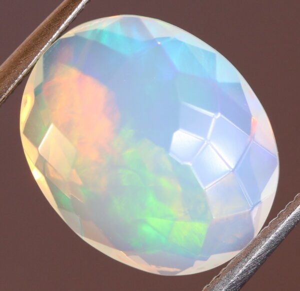 Beautiful 2.33ct fully faceted fairy fire jelly Opal
