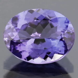 Phenomenal blue violet 3.35ct VS Tanzanite