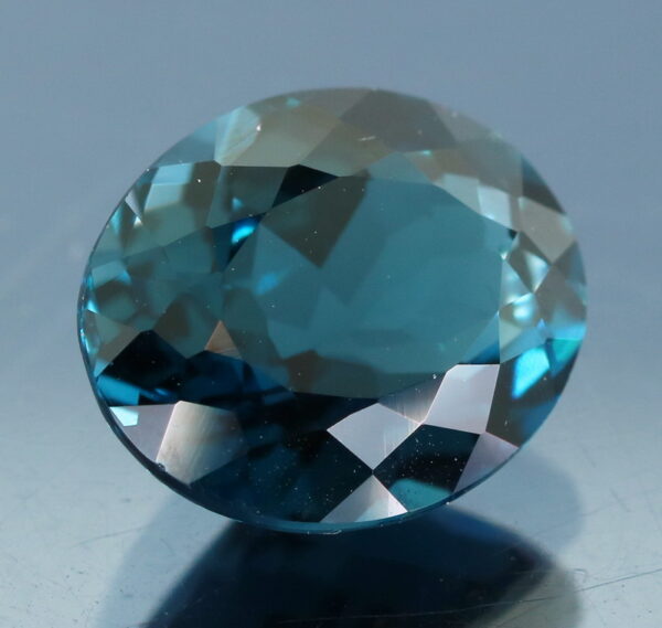 Top London blue 5.85ct Brazilian Topaz