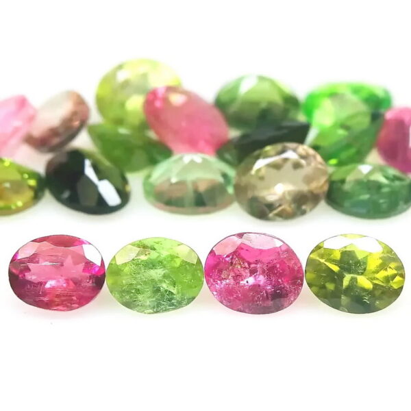 Wear spring all year long with this 7.48ct vibrant Tourmaline set!