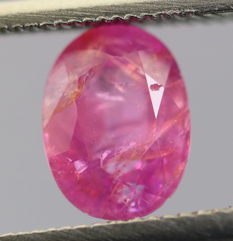 Let's get into PINK with this 1.26ct Sapphire!