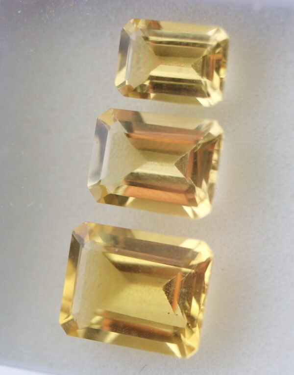 Beautifully matched 3.97ct graduated Heliodore Beryl set