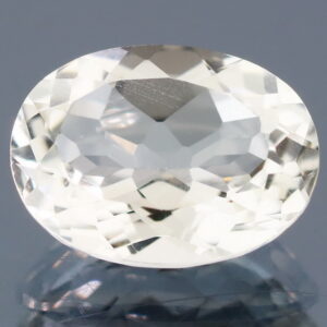 Dazzling 11.31ct diamond white Topaz