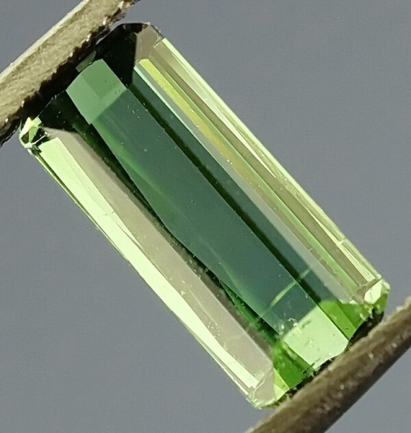 Gorgeous 1.06ct vibrant green Tourmaline
