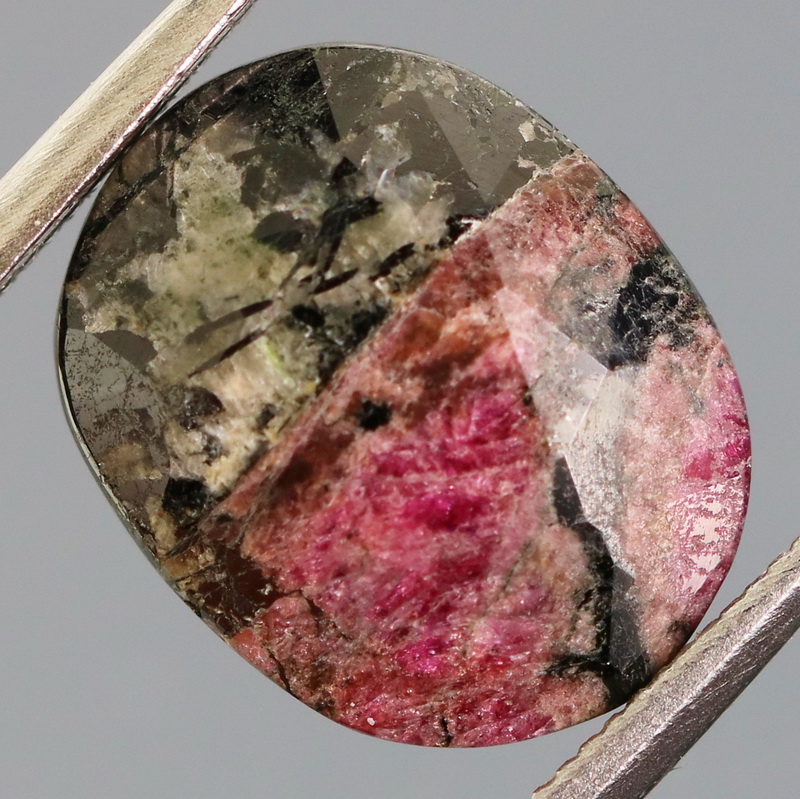 Awesome 5.07ct Ruby in Eudialyte